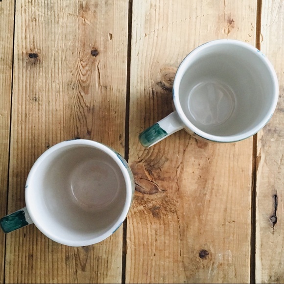 Pair of Cute Floral Mugs - Picture 2 of 4